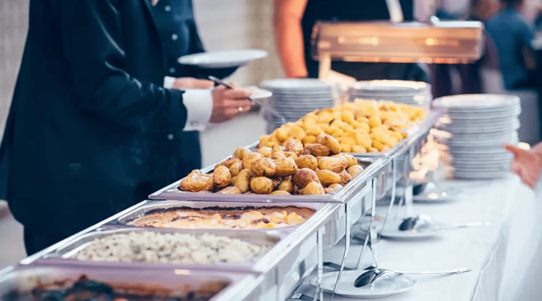 Buffet y línea caliente
